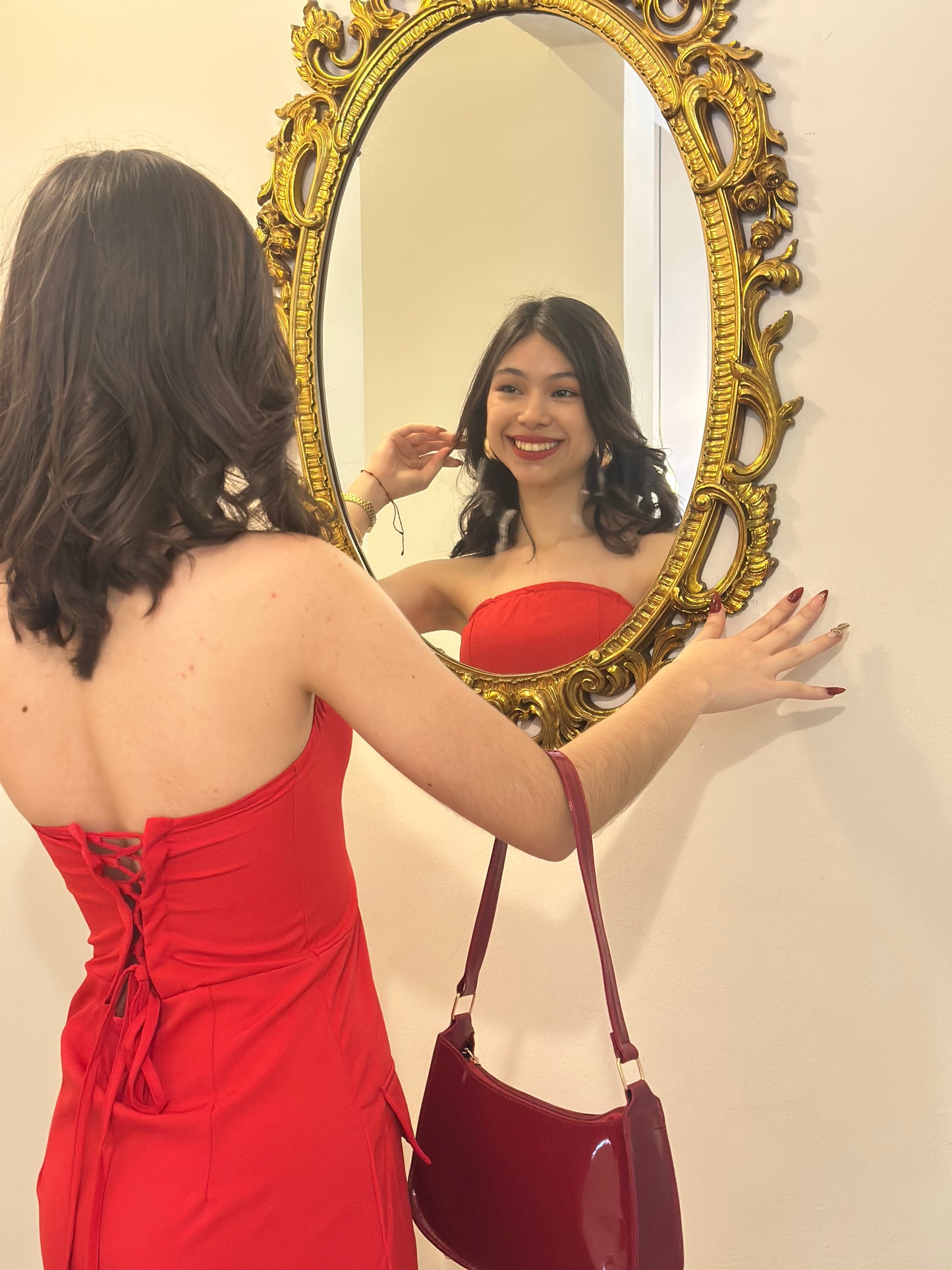 Vestido mini plisado sin tirantes