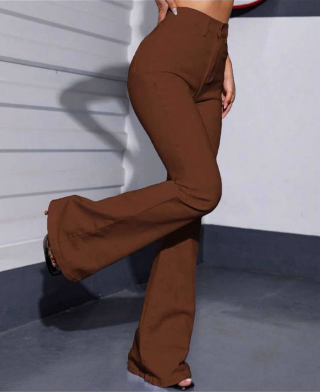 Pantalón campana