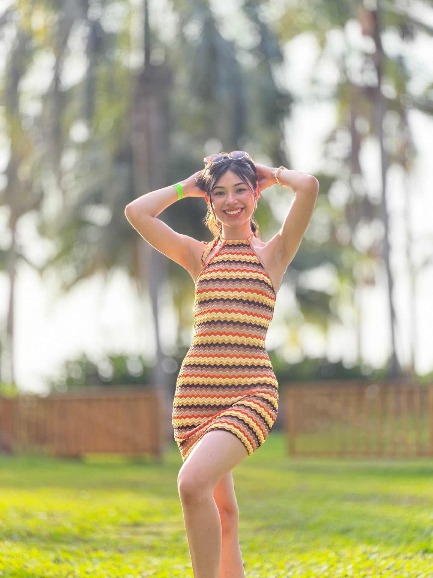 Vestido de textura con cuello Halter multicolor