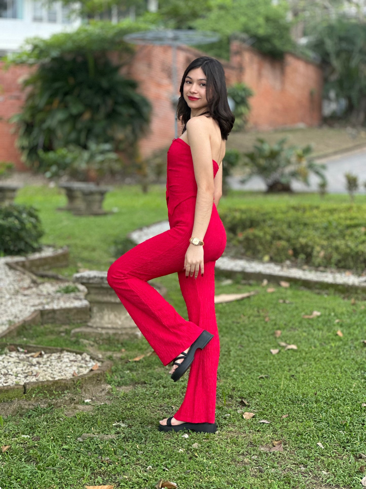 Conjunto elegante y pantalón largo
