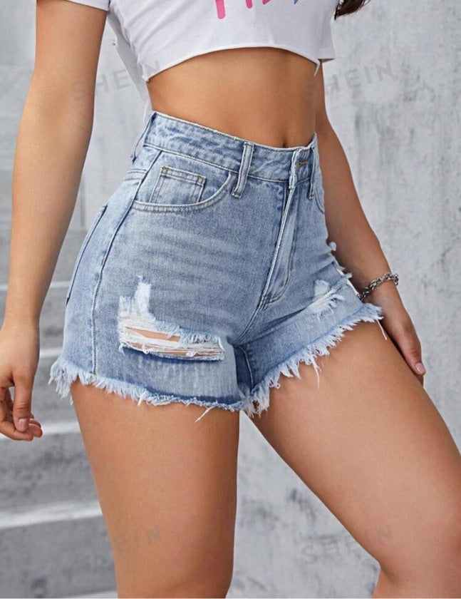 Shorts rasgados